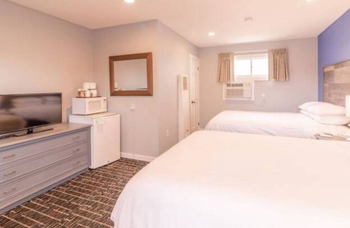 Estes Park Cabin | Private Balcony Double Queen Room With Amazing Views!