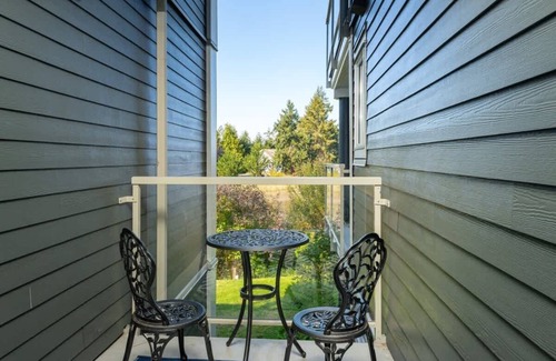 Regional District of Nanaimo Condo | Serenity on the Bay - Studio