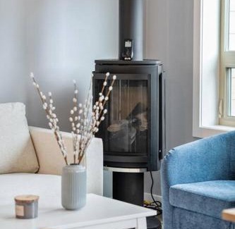East Kootenay House | Serenity Shores, Mins to Lake, King Bed, 10 Guests