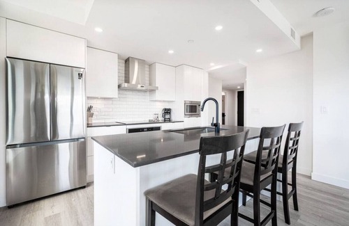 Downtown Kelowna Apartment | Sub-Penthouse Downtown at the Brooklyn #2302
