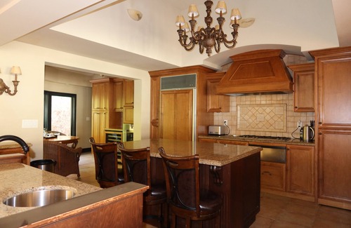 Woodfibre House | Tuscan-style Waterfront Home w/Hottub and Stunning Views