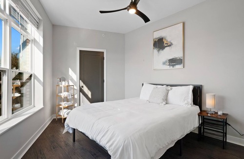 Ohio City Condo | 1 Bed/ 1 Bath Condo Minutes from Downtown B4