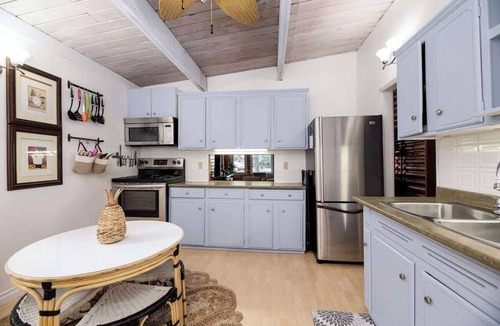 Sylvan Lake House | 1 Block 2 Beach - Family Cabin, Big Yard, Sleeps8