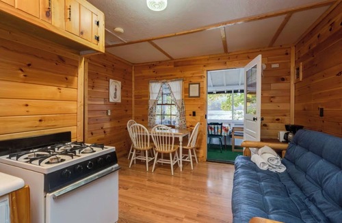 Lake Luzerne-Hadley Cottage | 1 BR Waterfront Cottage Overlooking the Water and Mountain Sunsets!