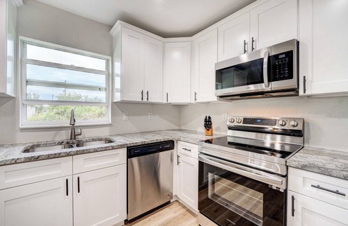 Sun 'N Lake Cottage | 1 Mi to Links! Resort Home Near Raceway in Sebring
