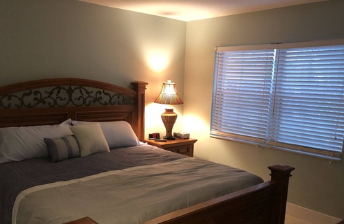 Hobe Sound Villa | 1 mile to Hobe Sound Beach & The best golf courses
