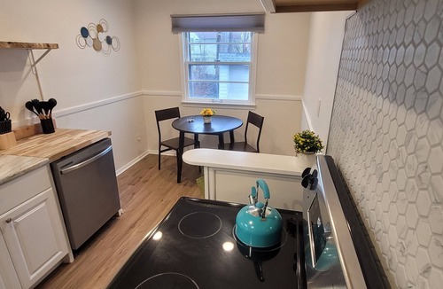 Cleveland Heights House | 10% dsc Spacious Home Near Cleveland Clinic & Downtown Cleveland