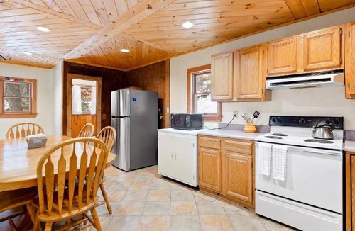 Warrensburg House | 107 m² House ∙ 2 bedrooms ∙ 8 guests