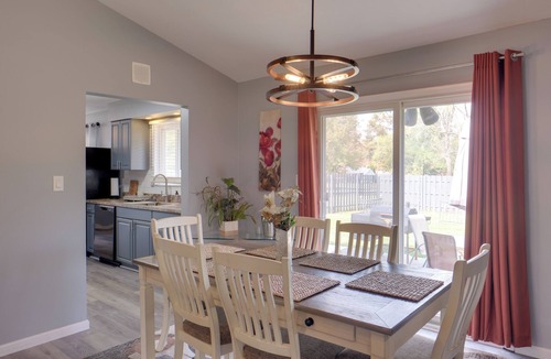 Richmond Heights House | 11 Mi to Dtwn Cleveland: Richmond Heights Retreat!