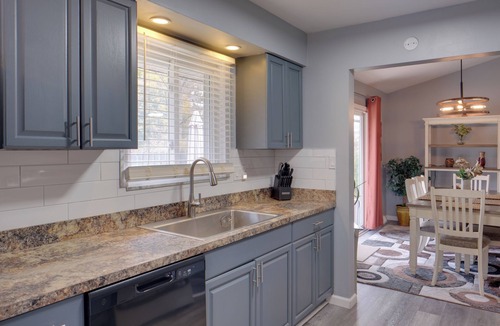 Richmond Heights House | 11 Mi to Dtwn Cleveland: Richmond Heights Retreat!