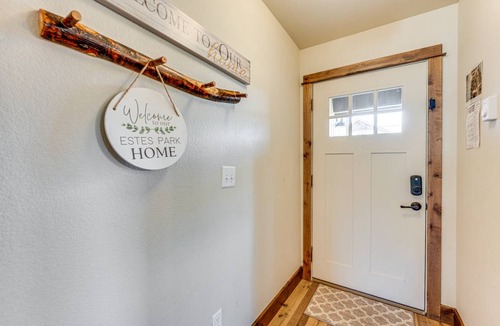 Estes Park Apartment | 148 m² Apartment ∙ 3 bedrooms ∙ 8 guests