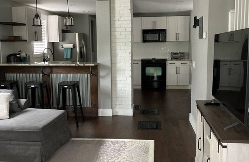 Montgomery Center House | 15 min to Jay Peak