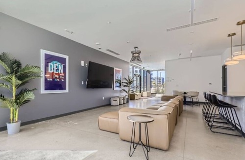 Aurora Apartment | 1B1B New Apt at Stanley