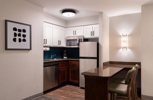 Stow Apartment | 1BR King Suite w/Kitchen | Free Breakfast & Pool