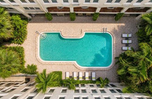 Palm Beach Hotel | 1BR Retreat with Private Terrace