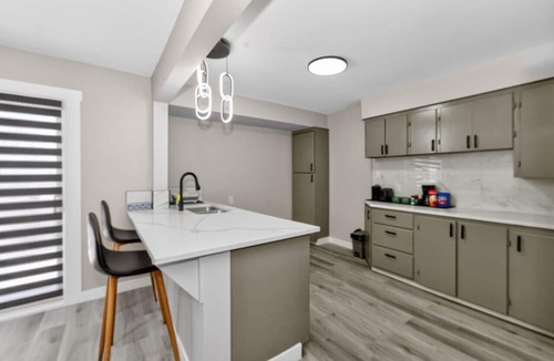 Highland Park House | 1BR Suite Near YYC Airport, Downtown, SAIT & UofC - 4326 – UP
