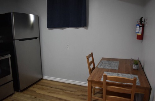 Highland Park House | 1BR Suite Near YYC Airport & Downtown, UofC, SAIT - 4408 lower