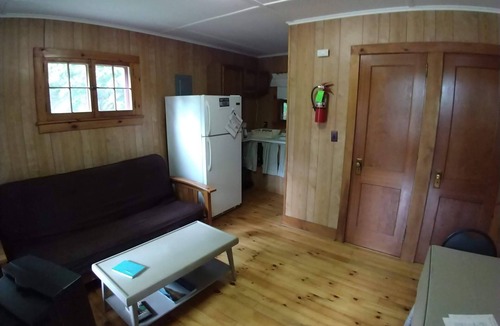 Chestertown Cottage | #2 Adirondack FamilyFriendly Waterfront on LoonLake. Boating,fishing,swimming!