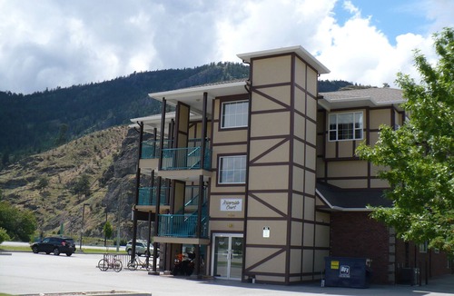 Okanagan-Similkameen Condo | 2 BDRM LAKEVIEW CONDO 10 MIN FROM PENTICTON