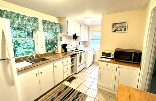 York Beach House | 2 Beach Coastal Cottage