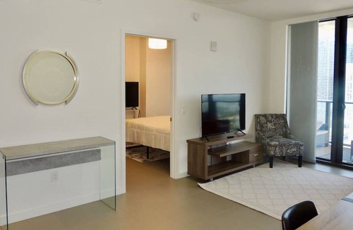Town Square Condo | 2 Bed Penthouse Sleeps 6 in Edgewater