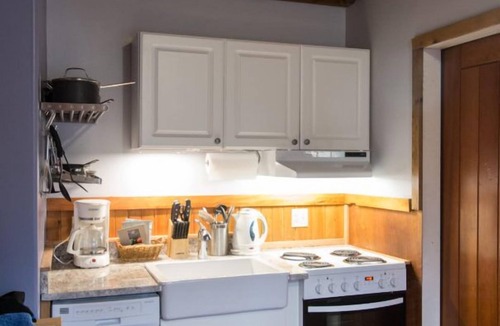 Ucluelet Cottage | 2 Bedroom B - Cozy Three Level Cottage with Seasonal Hot Tub and Forest View/Walking Distance to Beaches
