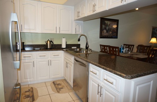 Clewiston Apartment | 2 Bedroom Condo On Lake Okeechobee Bass and Sun Condominium