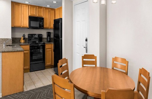 Survey Creek Condo | 2 Bedroom Deluxe in Pompano Beach, FL, 4 Miles From The Beach!