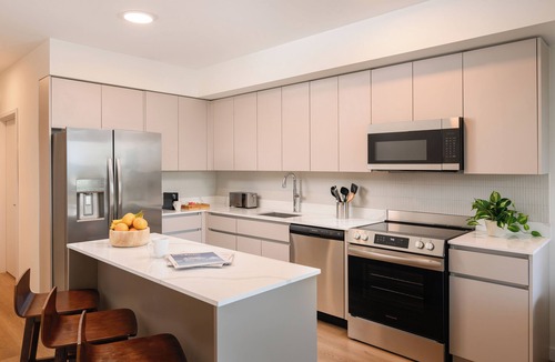 Midtown Apartment | 2 Bedroom Suite w/Balcony, Rooftop Pool | Boutique Hotel in Edgewater | Sense28