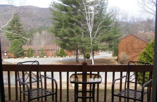 North Creek House | 2 Bedroom w/a great view and extra bedding