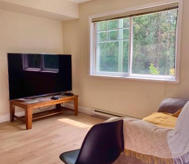 Port Coquitlam Apartment | 2 Beds Guest Suite to Yourself at Coquitlam Centre Mall