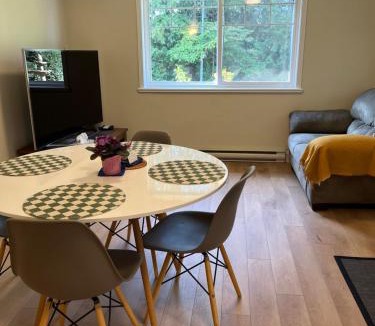 Port Coquitlam Apartment | 2 Beds Guest Suite to Yourself at Coquitlam Centre Mall