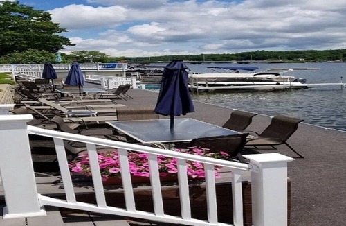 Winnisquam Condo | 2 BR condo with sleeping loft right on Lake Winnisquam