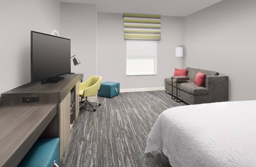Seybold Hotel | 2 Comfortable Pet Friendly Units Close to Art Deco District with Outdoor Pool!