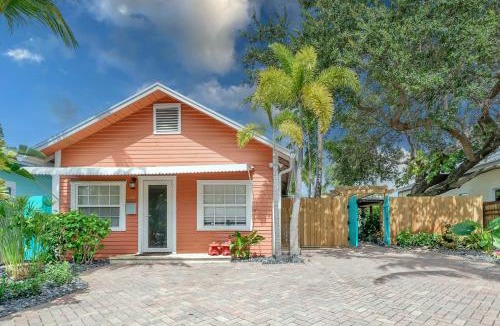 Lake Worth House | 2 Cottages Downtown Lake Worth - Private Pool