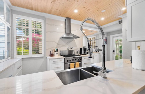 Old Northwood Historic District House | 2 Mansions! | Free Pool Heat | Garden & BBQ | Sleeps 22-8 BR