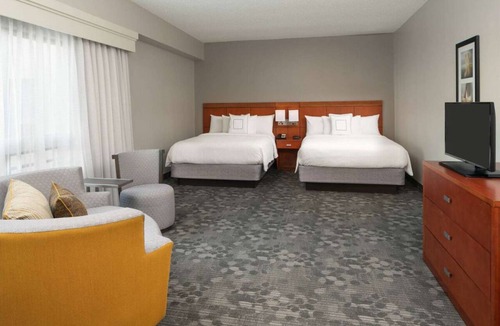Miami Lakes Hotel | 2 Modern Units in Miami Lakes, with Pool, Pet-Friendly!