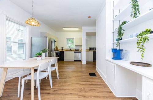 Winter Hill Apartment | 2 Private Apartments 9 Beds | 4 Bedrooms