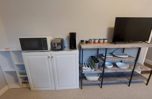 North River Shores Apartment | 2 rooms + Private Pool. & so close to all. Quiet, Beach, golf, shops, .