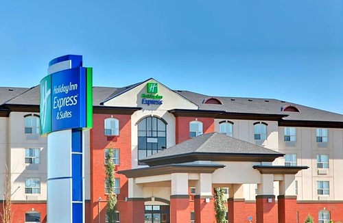 Sherwood Park Hotel | 2-Star Hotel ∙ Holiday Inn Express Hotel & Suites Sherwood Park-Edmonton Area, an IHG Hotel