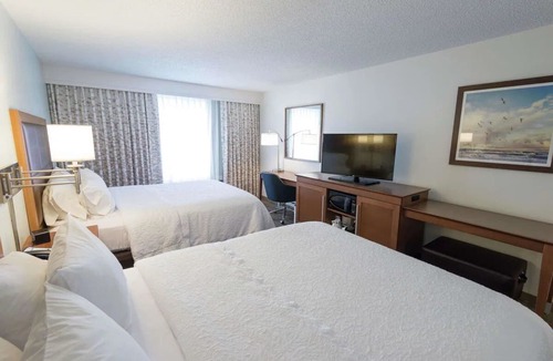 Boca Raton Hotel | 2 Units in Boca Raton | Near Yamato Rd & Local Dining | Pets Allowed