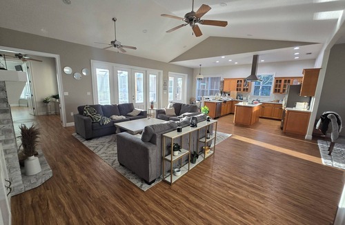 Highland House | 21-Acre Lakefront Paradise: Pool, Beach, Animals & Fire Pit