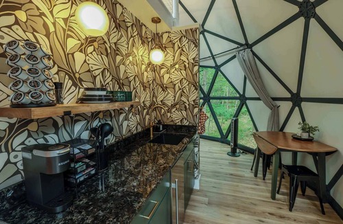 Freeport Cabin | 22-ft dome w/stargazing loft and full bath - 08