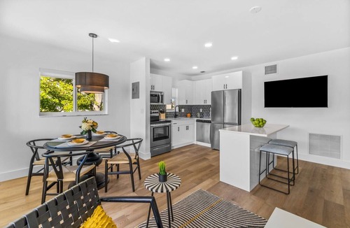 Deerfield Beach Apartment | 261 #8 Managed By Brampton Park