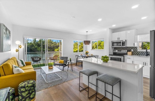 Deerfield Beach Apartment | 261 #8 Managed By Brampton Park