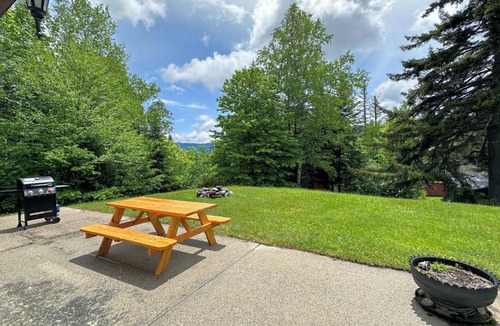 Carroll House | 26CM - private camp in Bretton Woods, wifi, AC, private yard with great views!