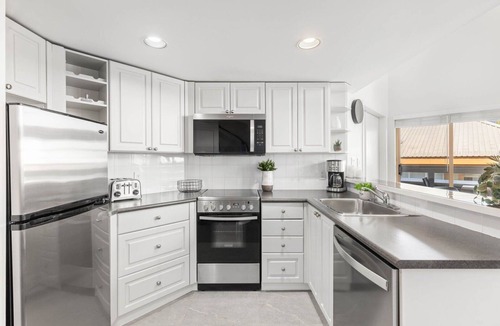 Village North Condo | 2BR + loft | Tyndall Stone Lodge | Village Location w/Olympic Plaza View | Fireplace | Hot Tub
