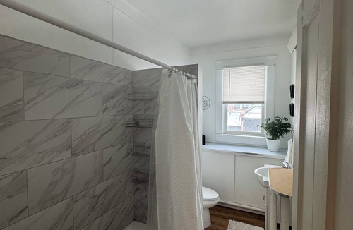 Laramie Apartment | 3-bed apartment loft downtown Laramie. Just a stones throw from 3rd and Grand.