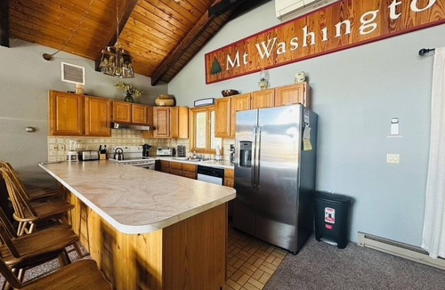Jackson Ski Chalet | 3-bedroom chalet in fabulous Bartlett, wonderful spot close to Storyland