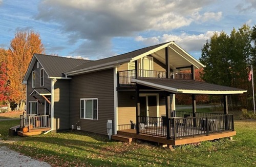 Franklin House | 3 bedroom fully renovated country home
